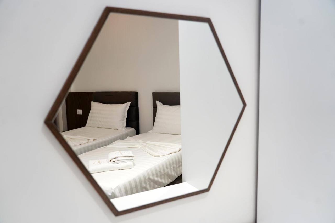 The Honeycomb Boutique Hotel Golem  Buitenkant foto