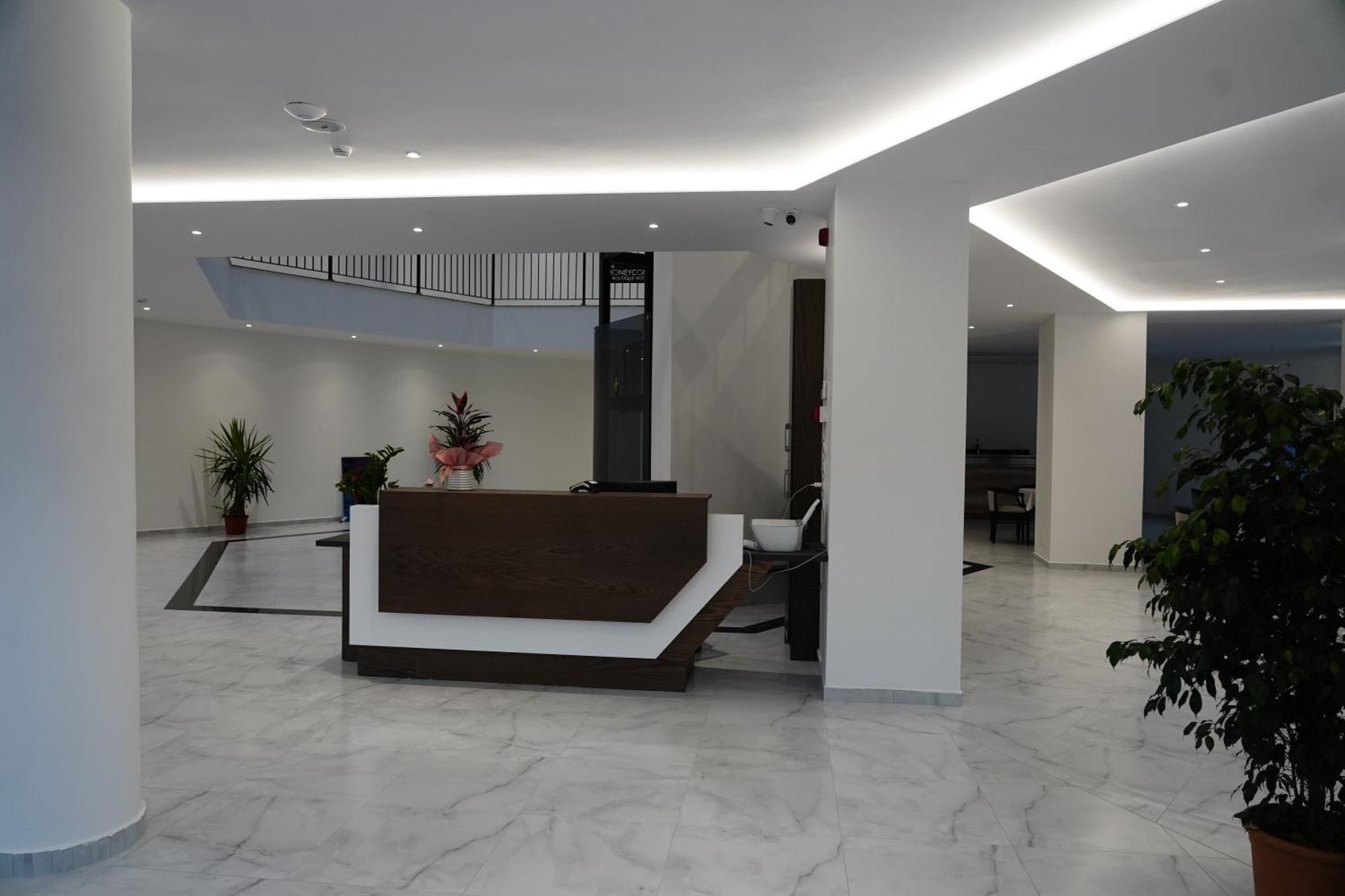 The Honeycomb Boutique Hotel Golem  Buitenkant foto