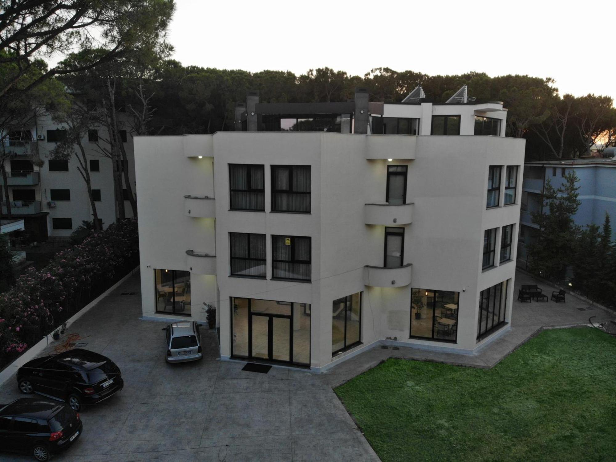 The Honeycomb Boutique Hotel Golem  Buitenkant foto