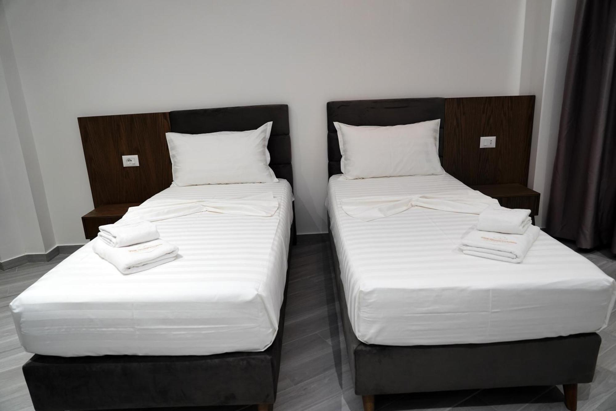 The Honeycomb Boutique Hotel Golem  Buitenkant foto