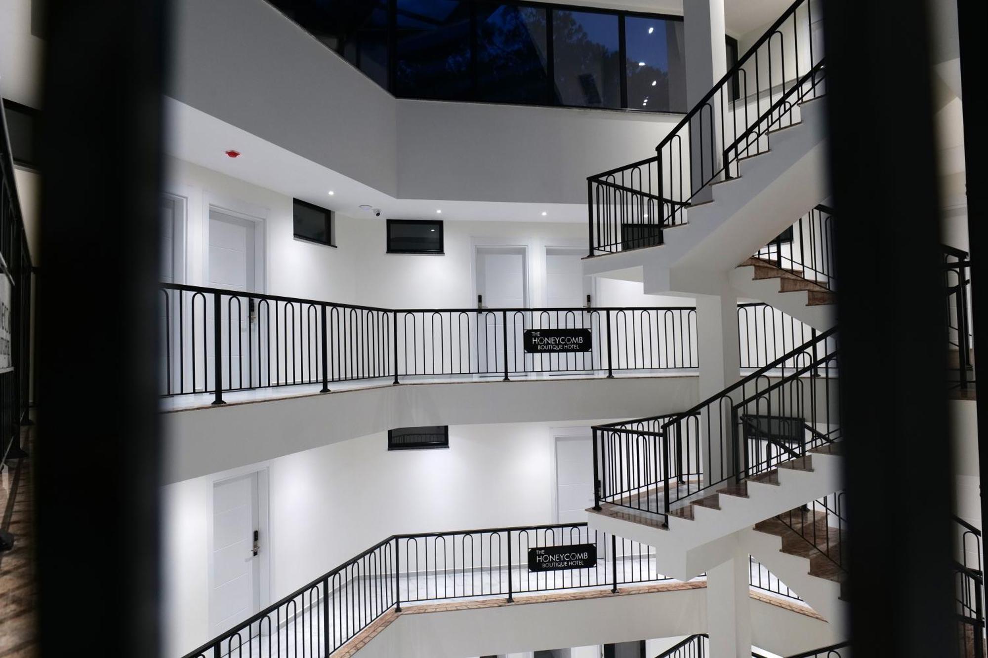 The Honeycomb Boutique Hotel Golem  Buitenkant foto