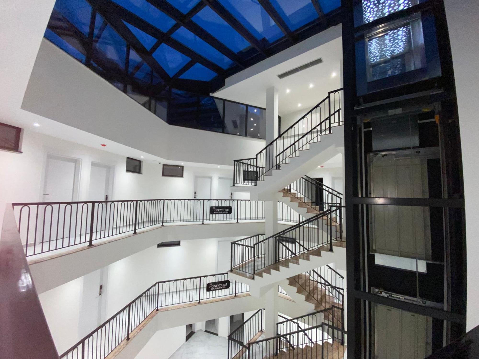The Honeycomb Boutique Hotel Golem  Buitenkant foto