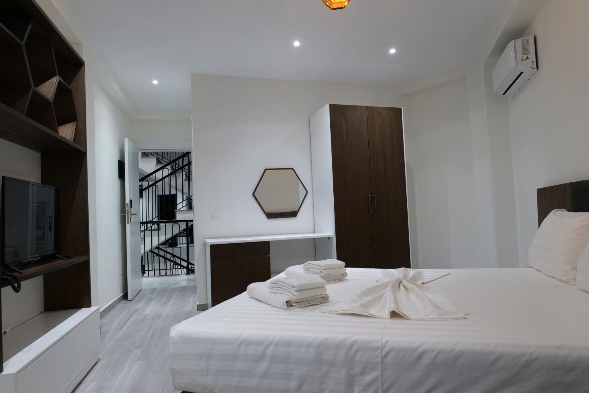The Honeycomb Boutique Hotel Golem  Buitenkant foto